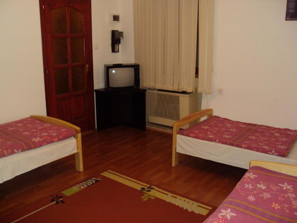 Erik Apartments Budapeste Quarto foto