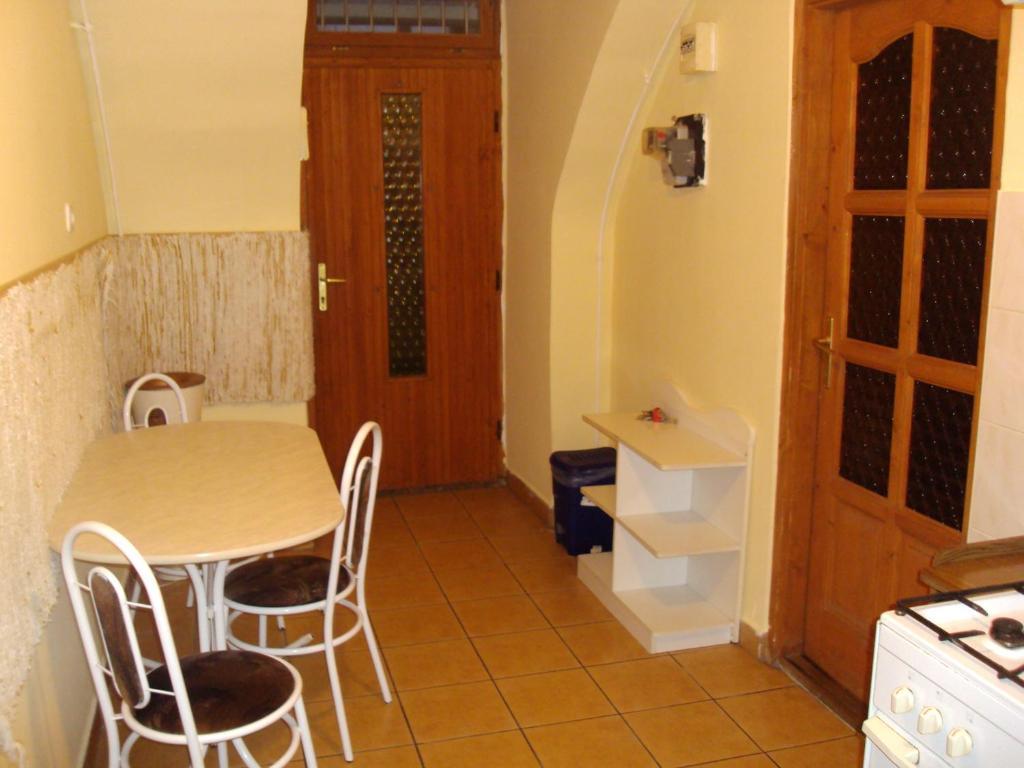 Erik Apartments Budapeste Quarto foto